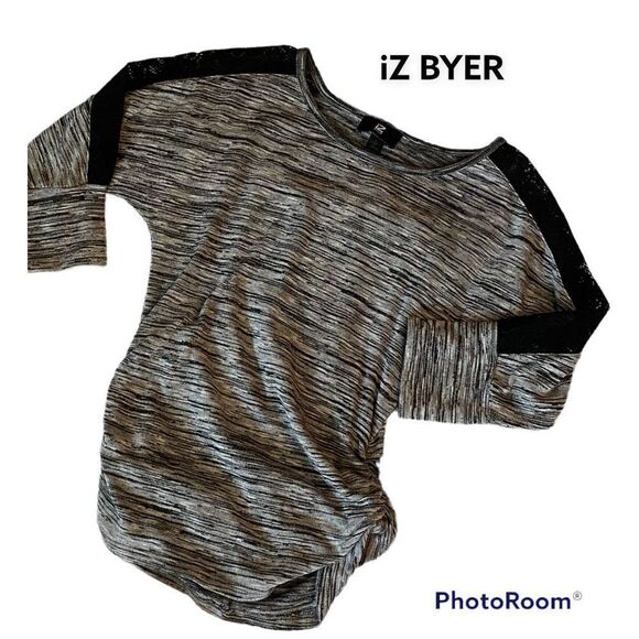 iZ BYER SZ S Woman’s Jr Black/Gray 3/4 Sleeve Top With Lace Sleeves - Picture 1 of 9